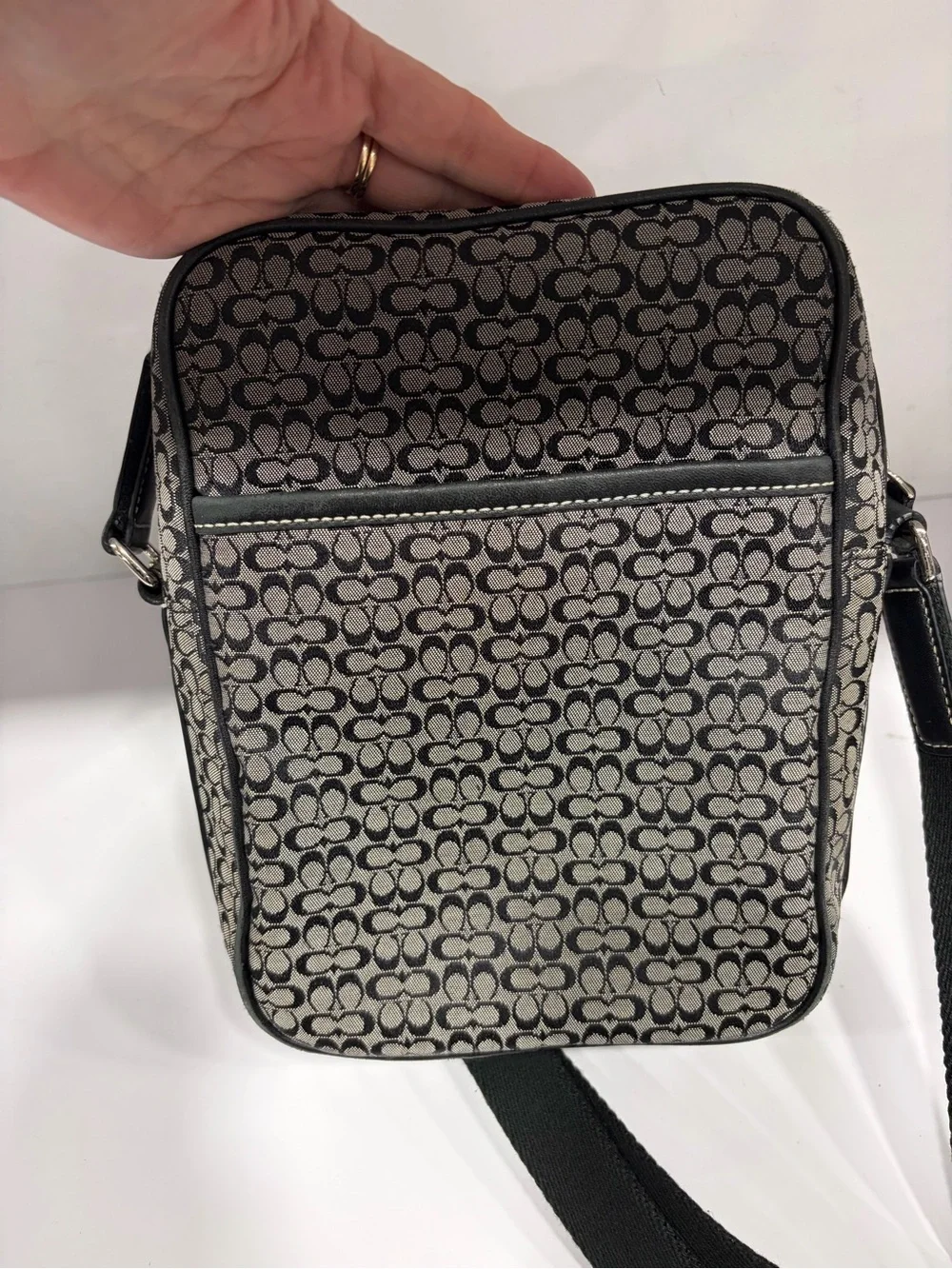 Vintage Y2K, 2004 Coach Men’s Gray Signature Crossbody Messenger